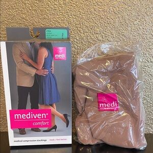 MEDIVEN COMFORT  OPEN TOE MEDICAL COMPRESSION STOCKINGS NWT!